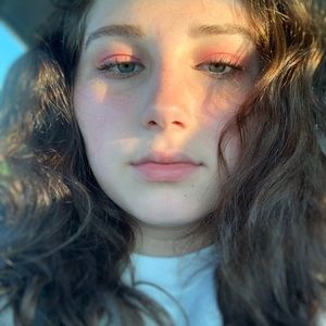 Meet your Posher, Kasandra